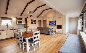 Meadowlane Lodge
